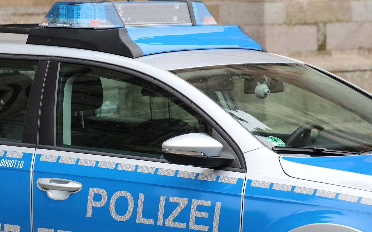 Polizeiauto, Seitenansicht