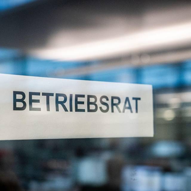 Schild mit der Aufschrift "Betriebsrat"
