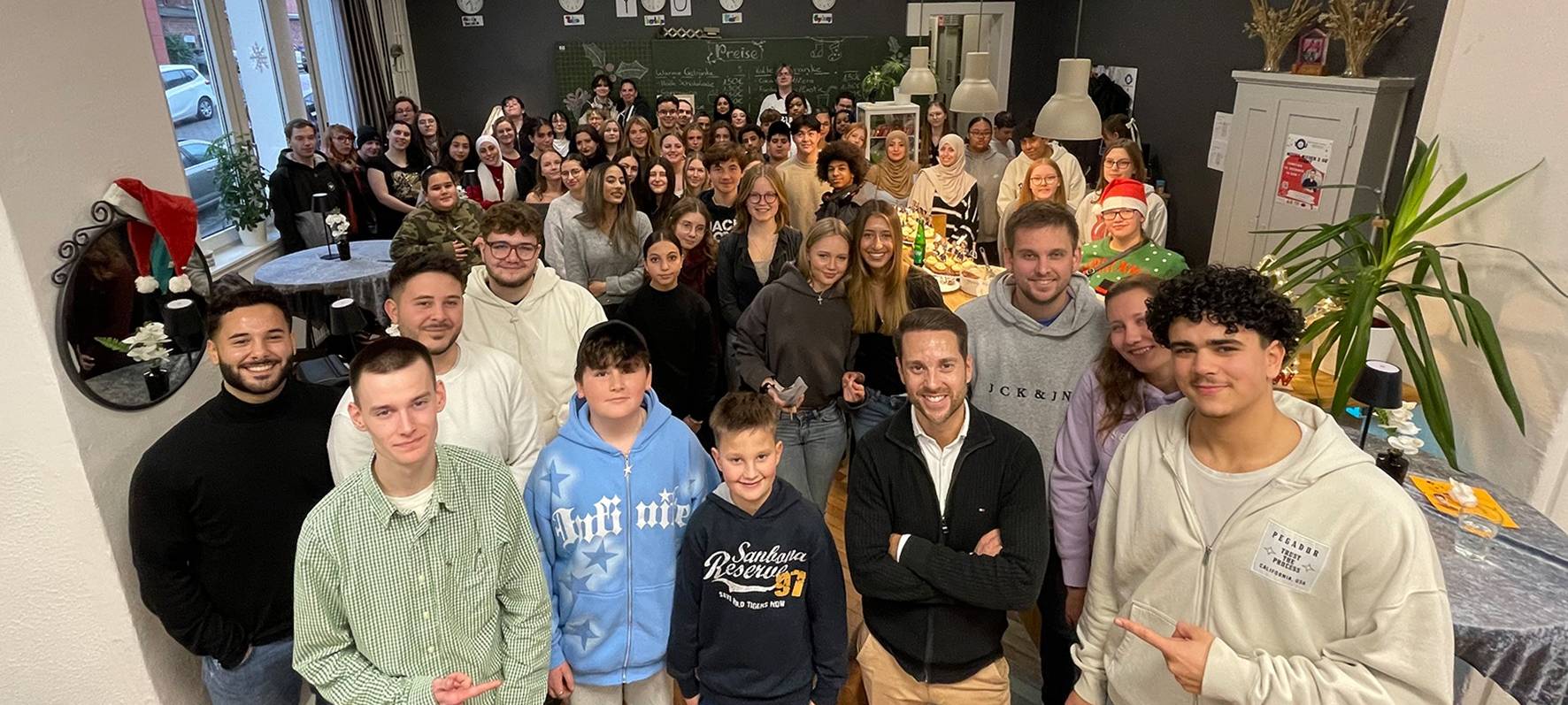 Neustart an der Brüderstraße: Café YOU ist zurück