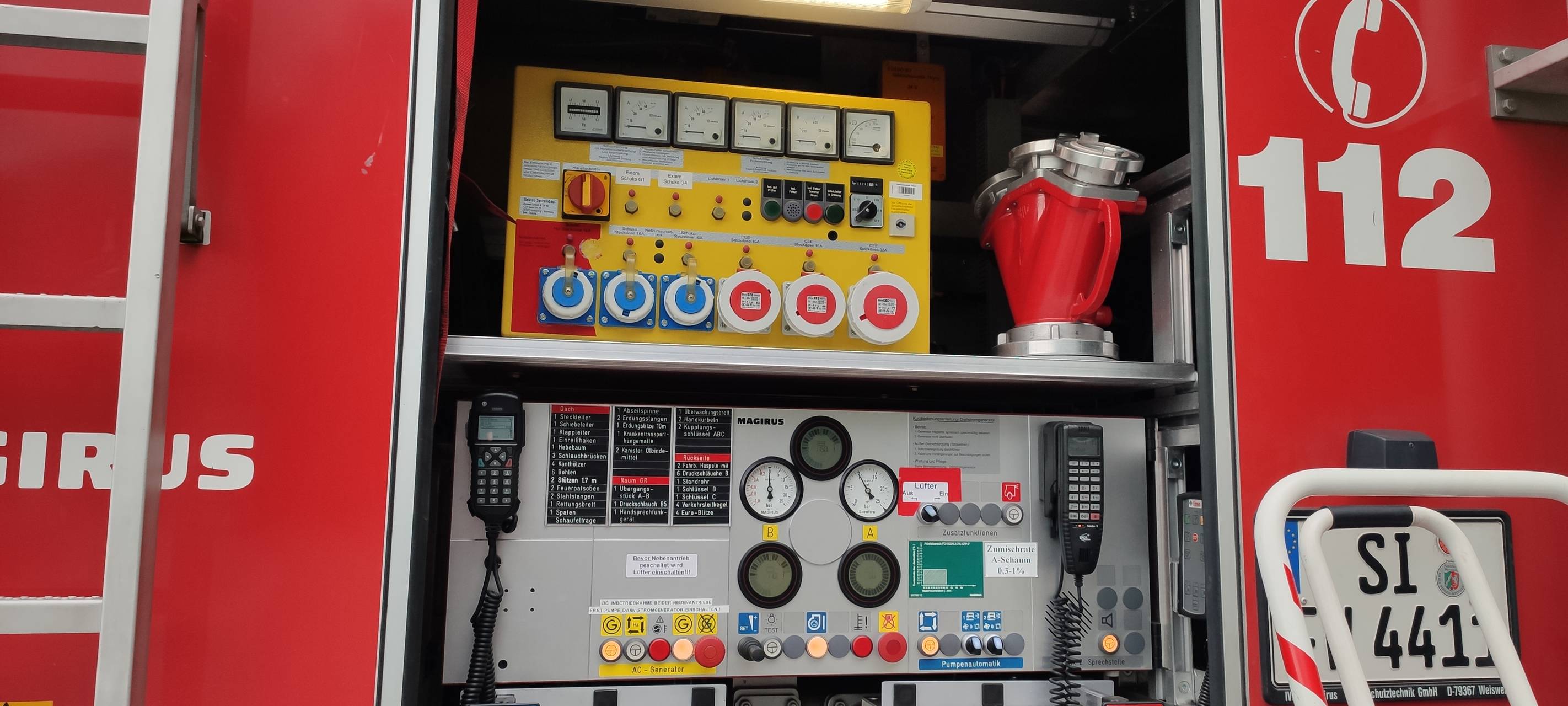 Feuerwehren üben Großbrand in Neuenrade