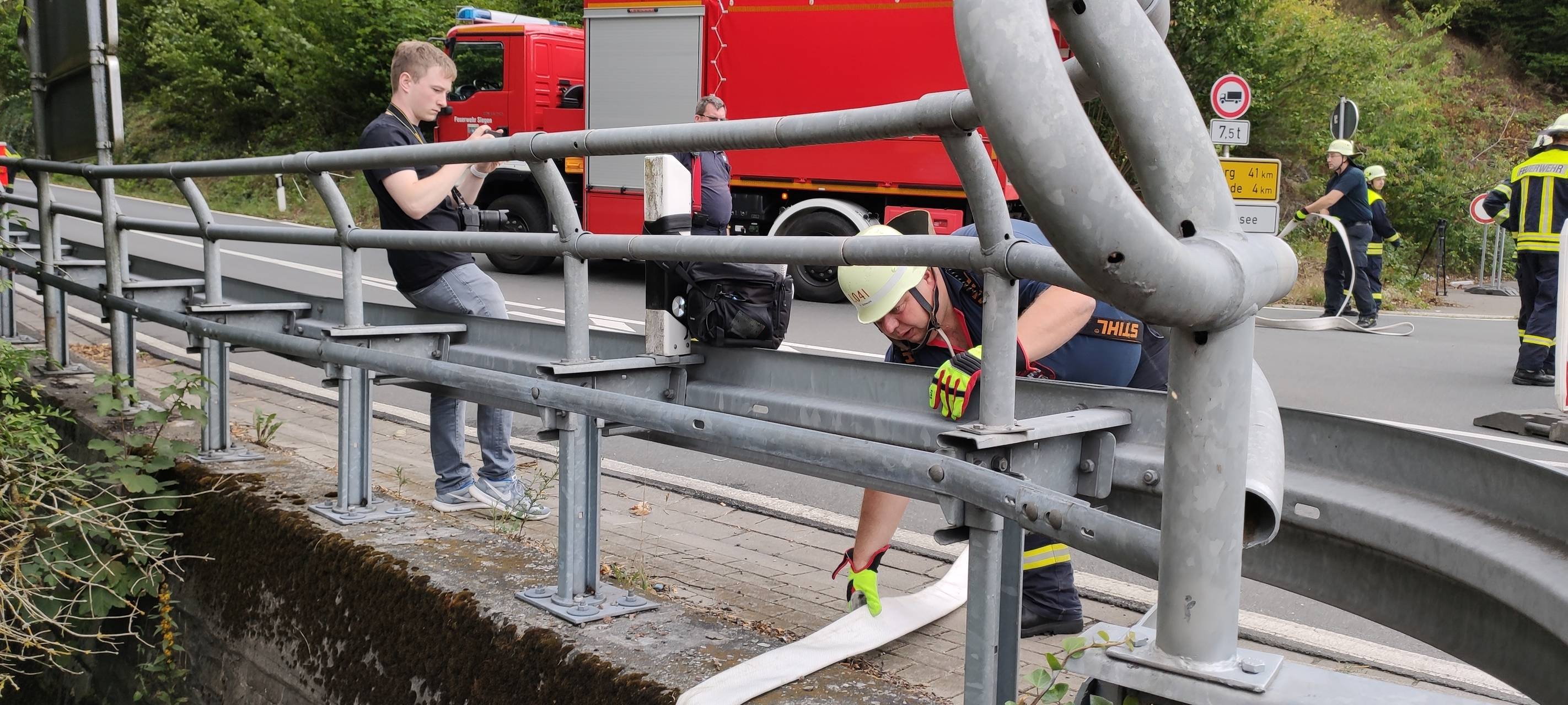 Feuerwehren üben Großbrand in Neuenrade
