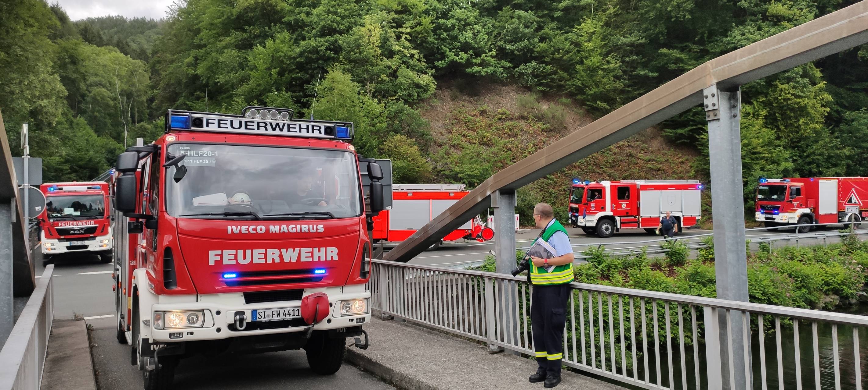 Feuerwehren üben Großbrand in Neuenrade