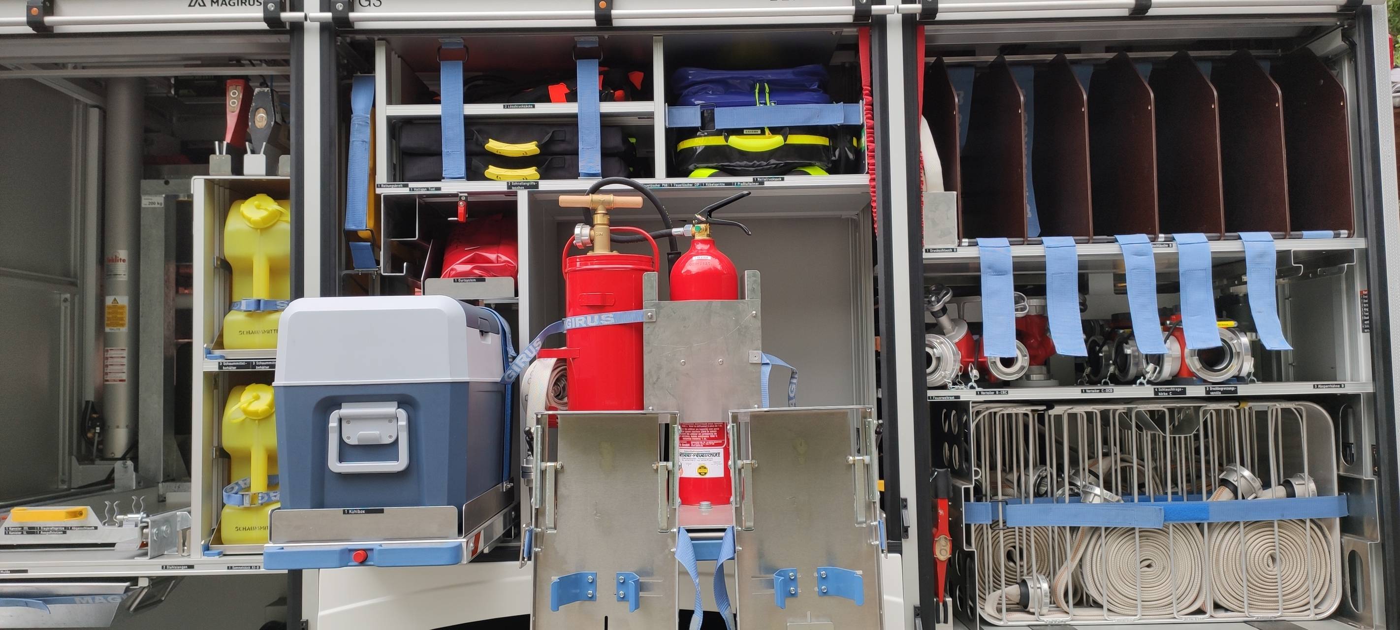 Feuerwehren üben Großbrand in Neuenrade