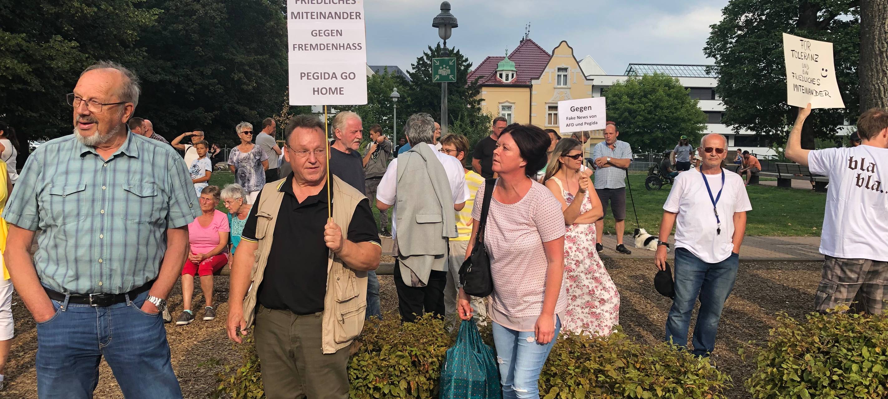 Moscheebau: Demos in Neuenrade
