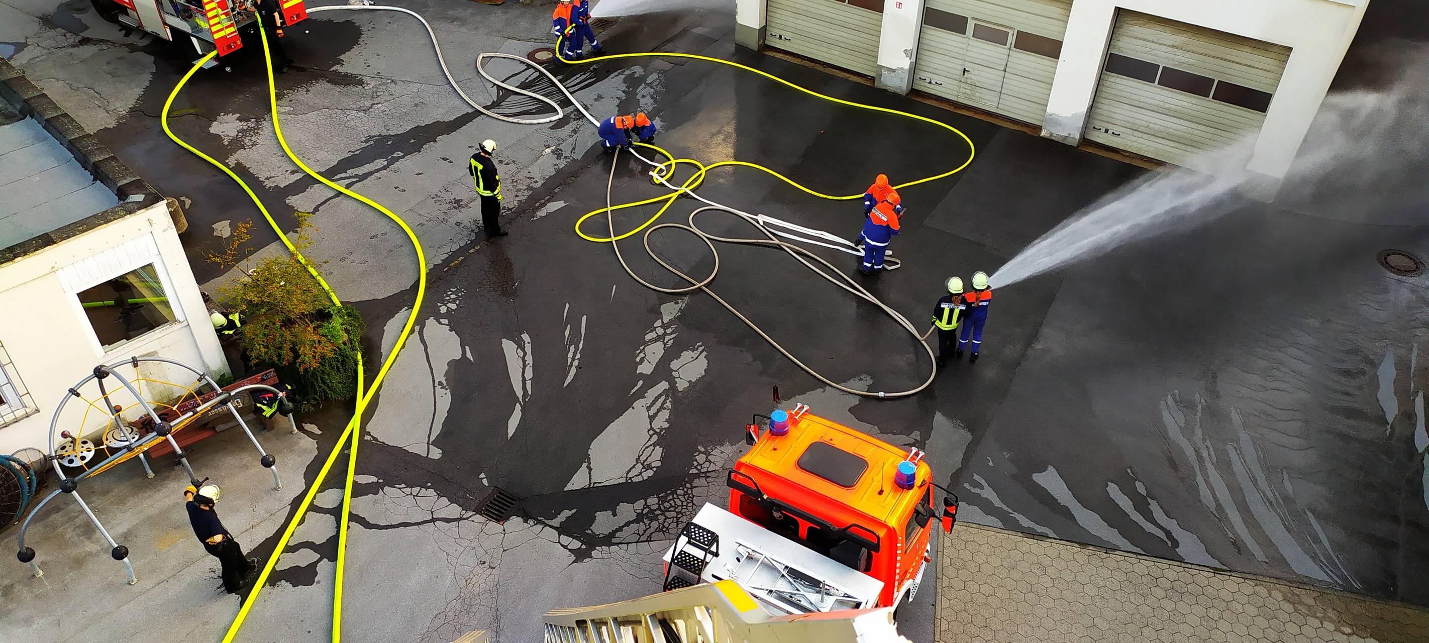 Jugendfeuerwehr Menden bildet aus