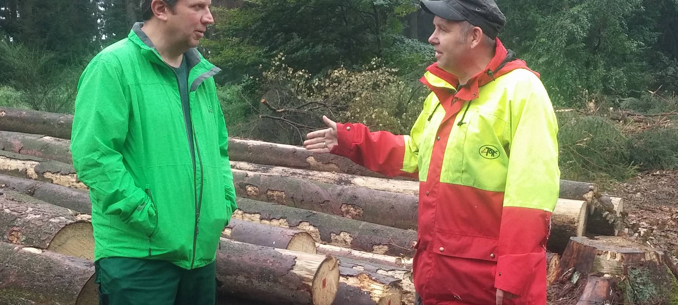 Landtagsabgeordneter Gordan Dudas im Krummenscheider Forst