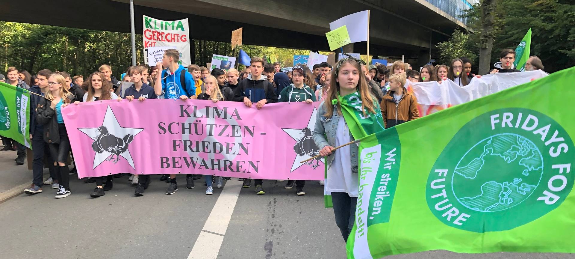 Tausende demonstrieren für bessere Klimapolitik