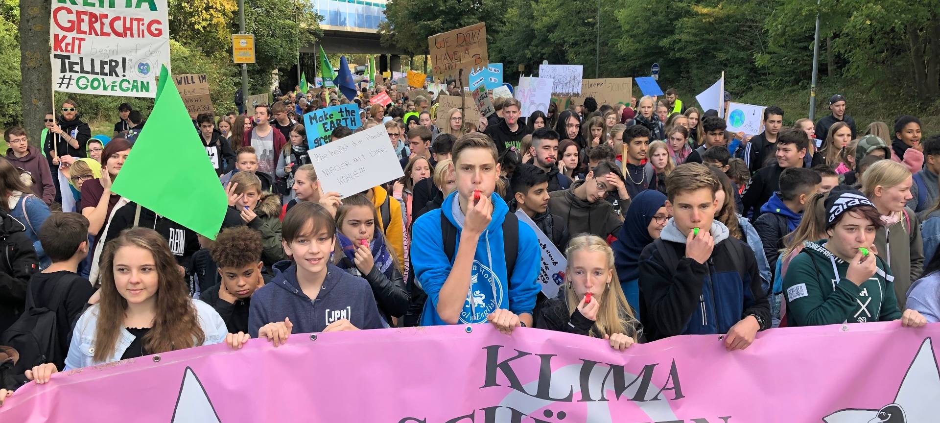 Tausende demonstrieren für bessere Klimapolitik