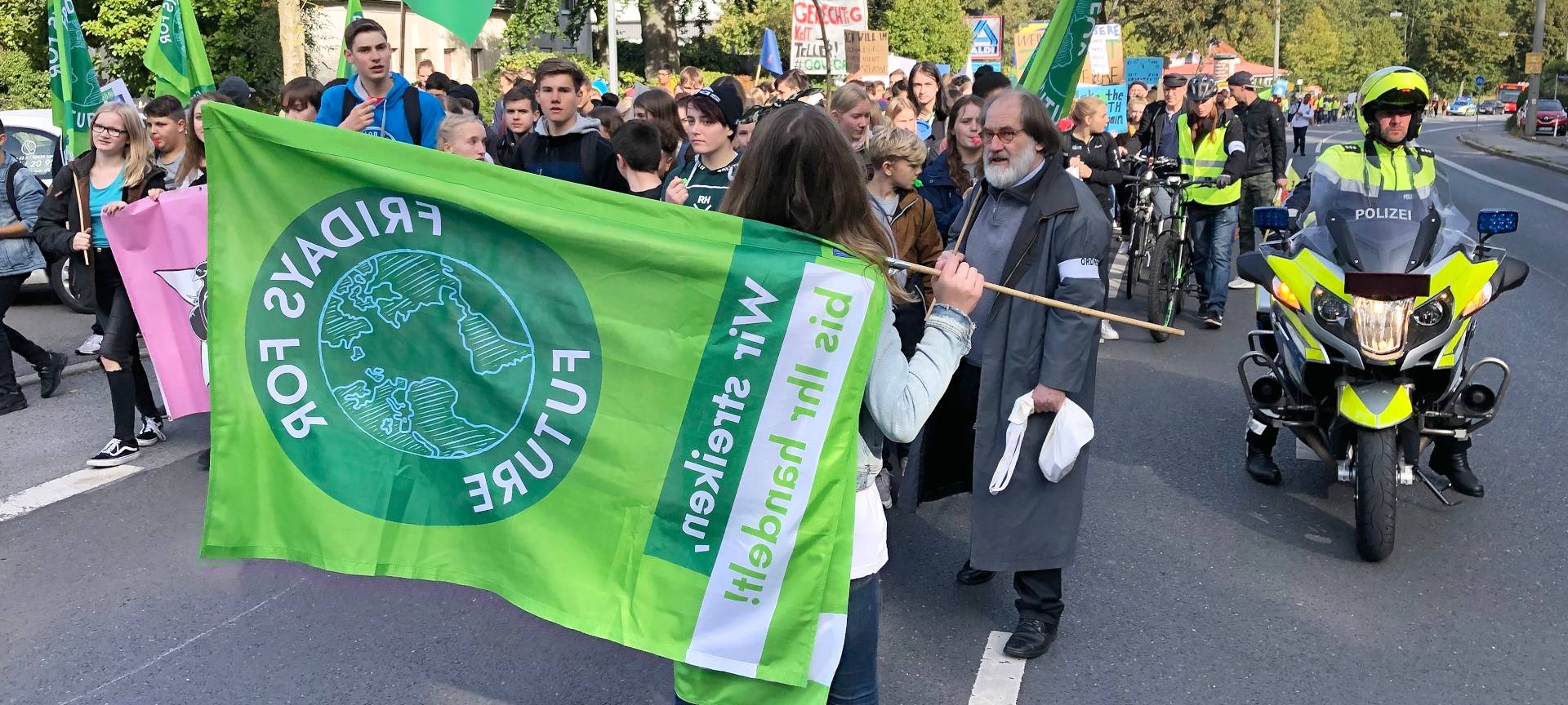 Tausende demonstrieren für bessere Klimapolitik