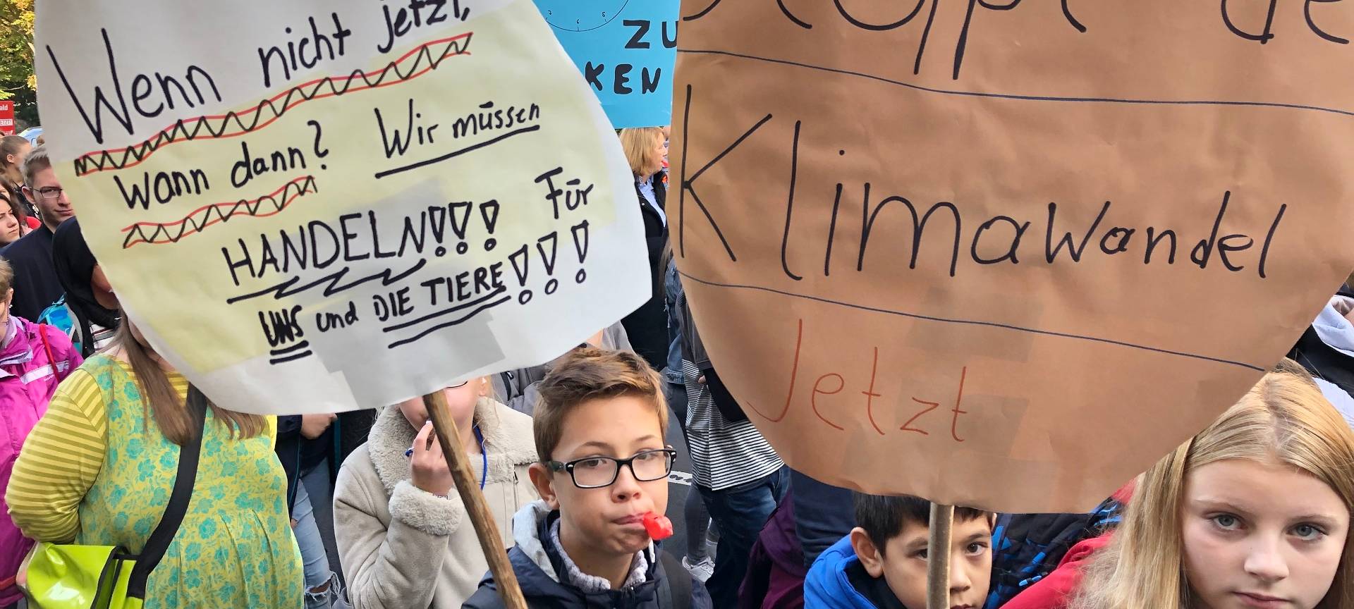 Tausende demonstrieren für bessere Klimapolitik