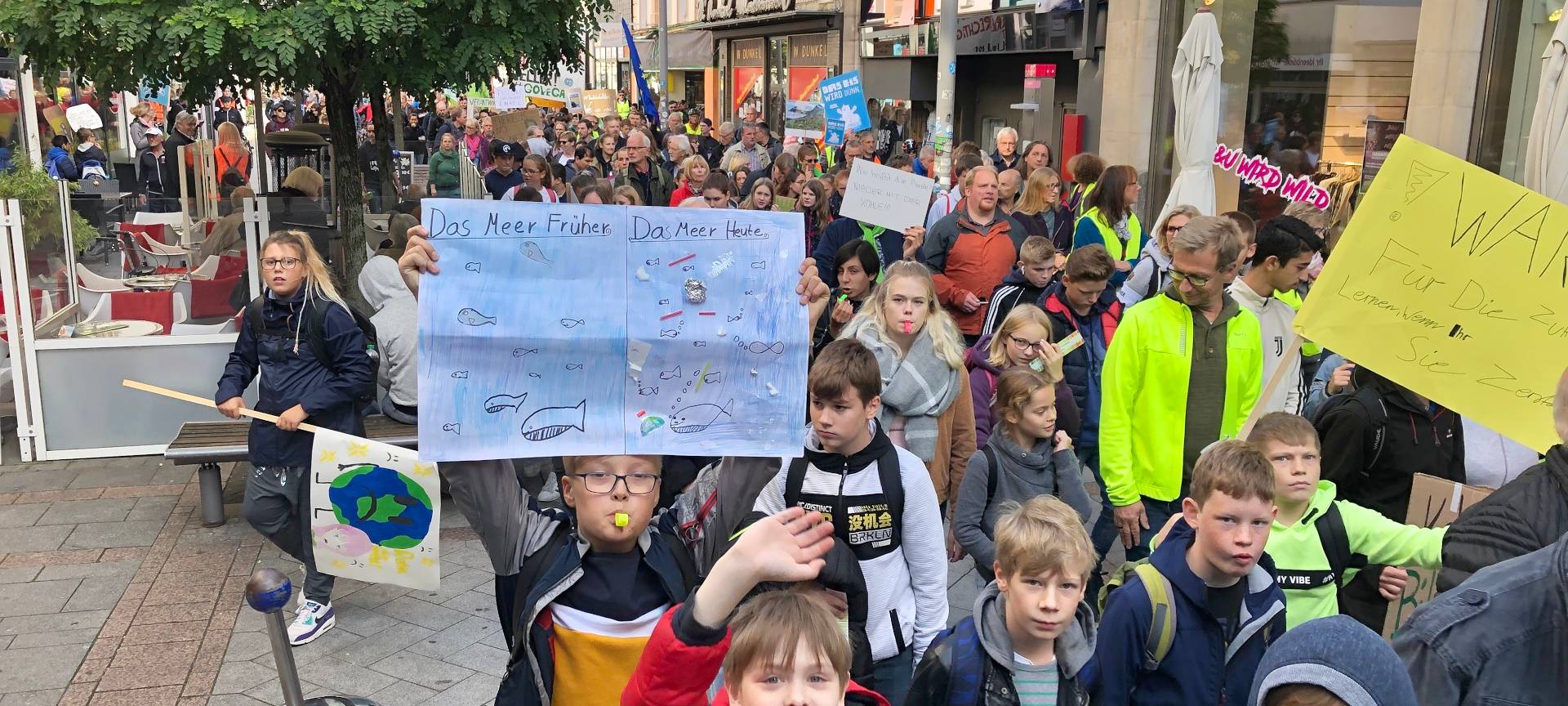 Tausende demonstrieren für bessere Klimapolitik