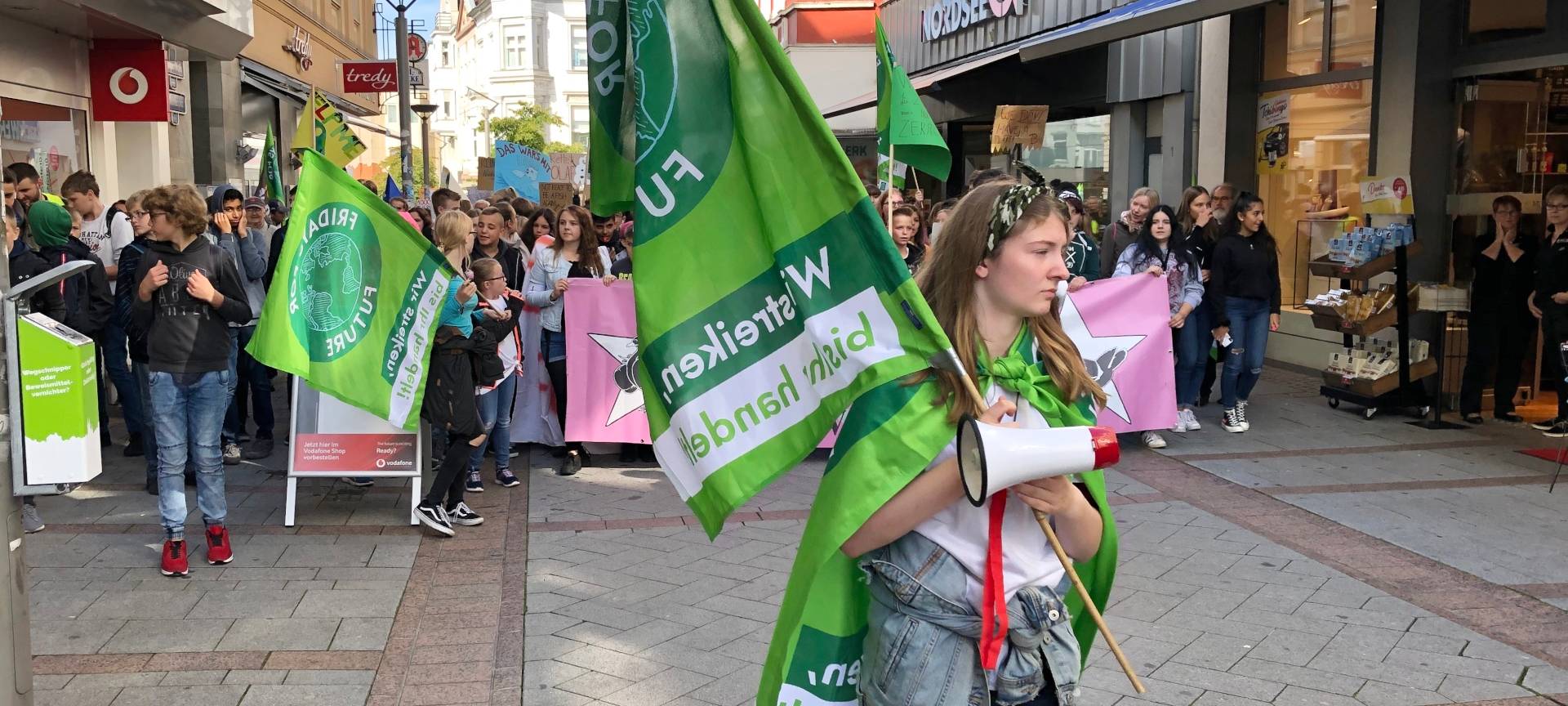 Tausende demonstrieren für bessere Klimapolitik