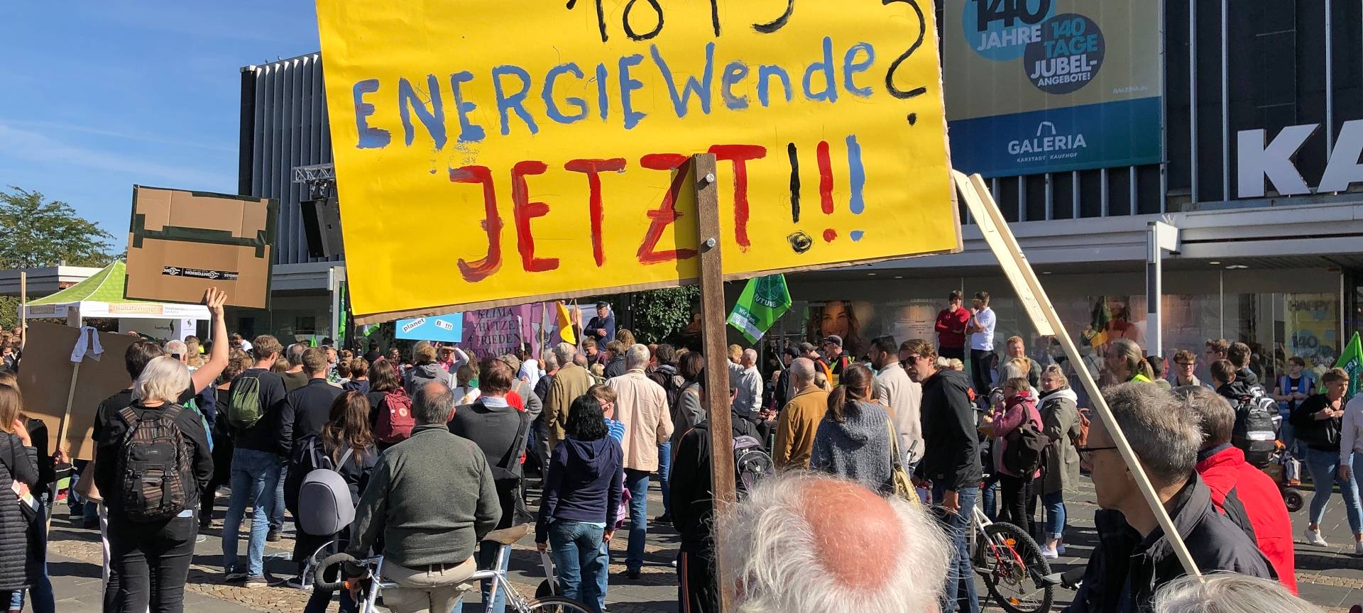 Tausende demonstrieren für bessere Klimapolitik