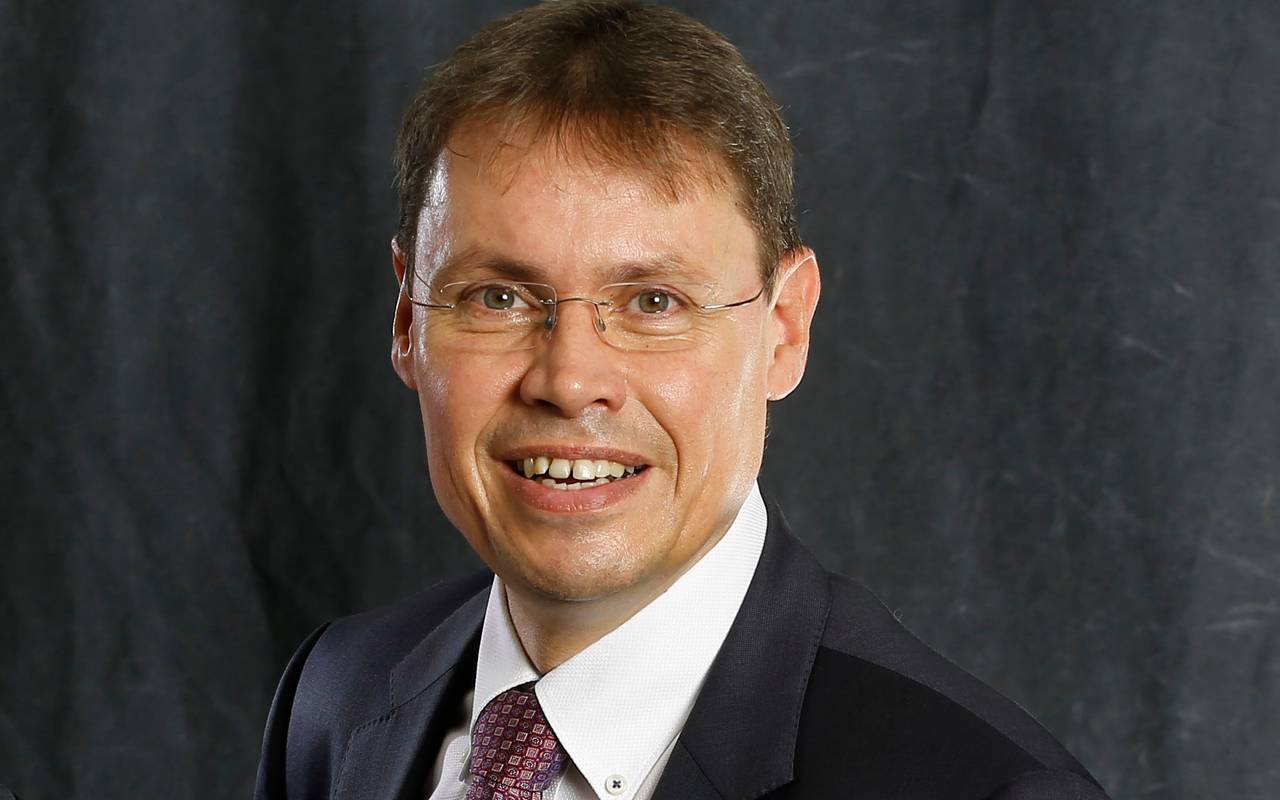 Stoffels bleibt Präsident der SIHK Radio Mk