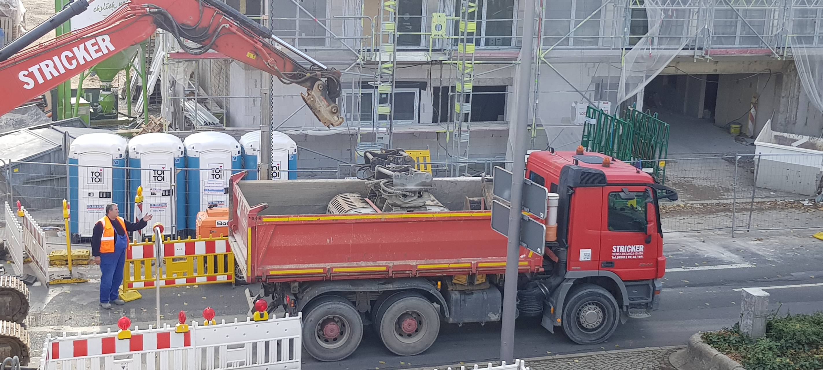 Schillerplatz-Brücke fällt Stück für Stück