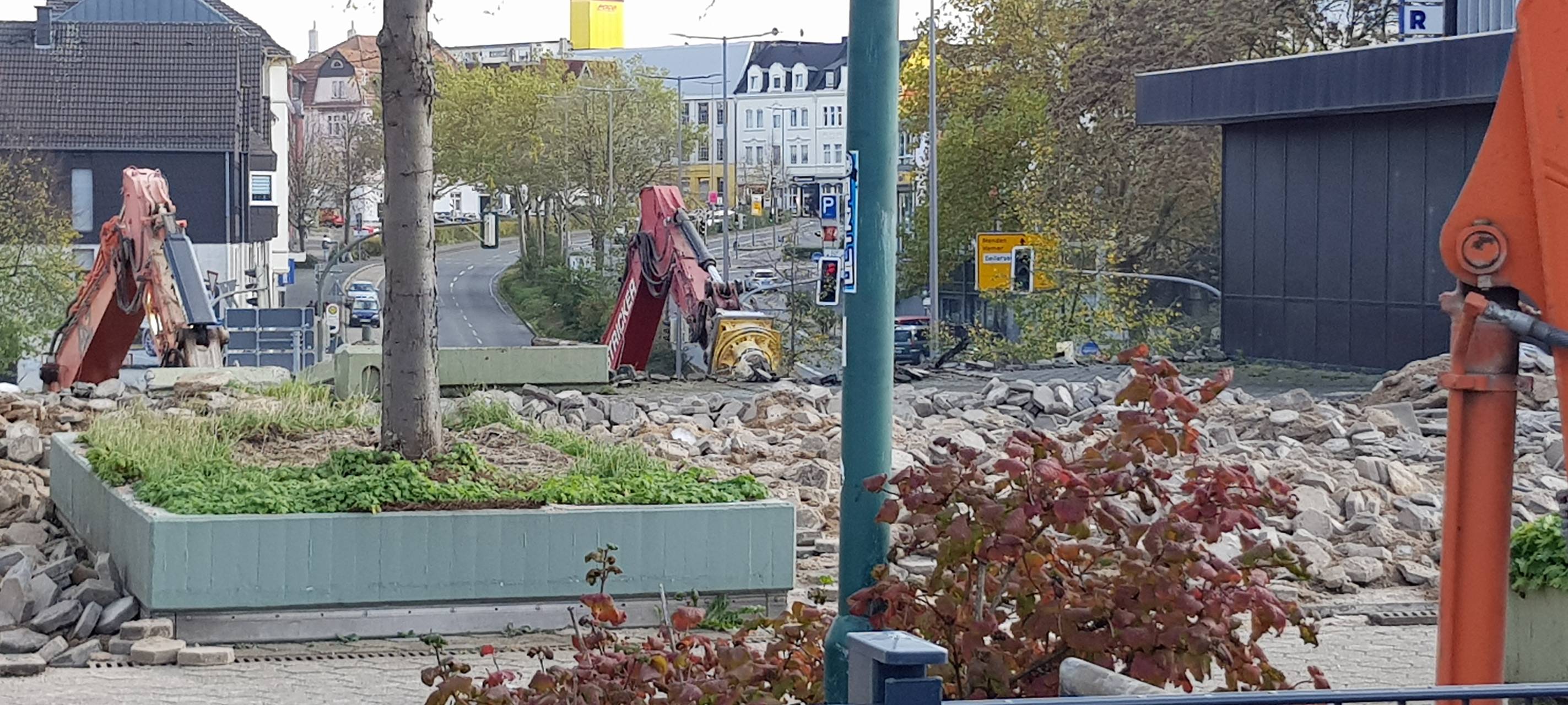 Schillerplatz-Brücke fällt Stück für Stück