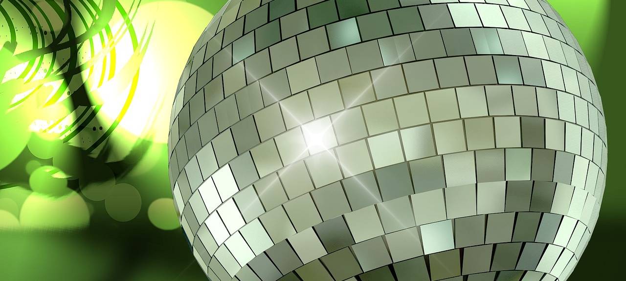 Mendener Hallenbad feiert Poolparty