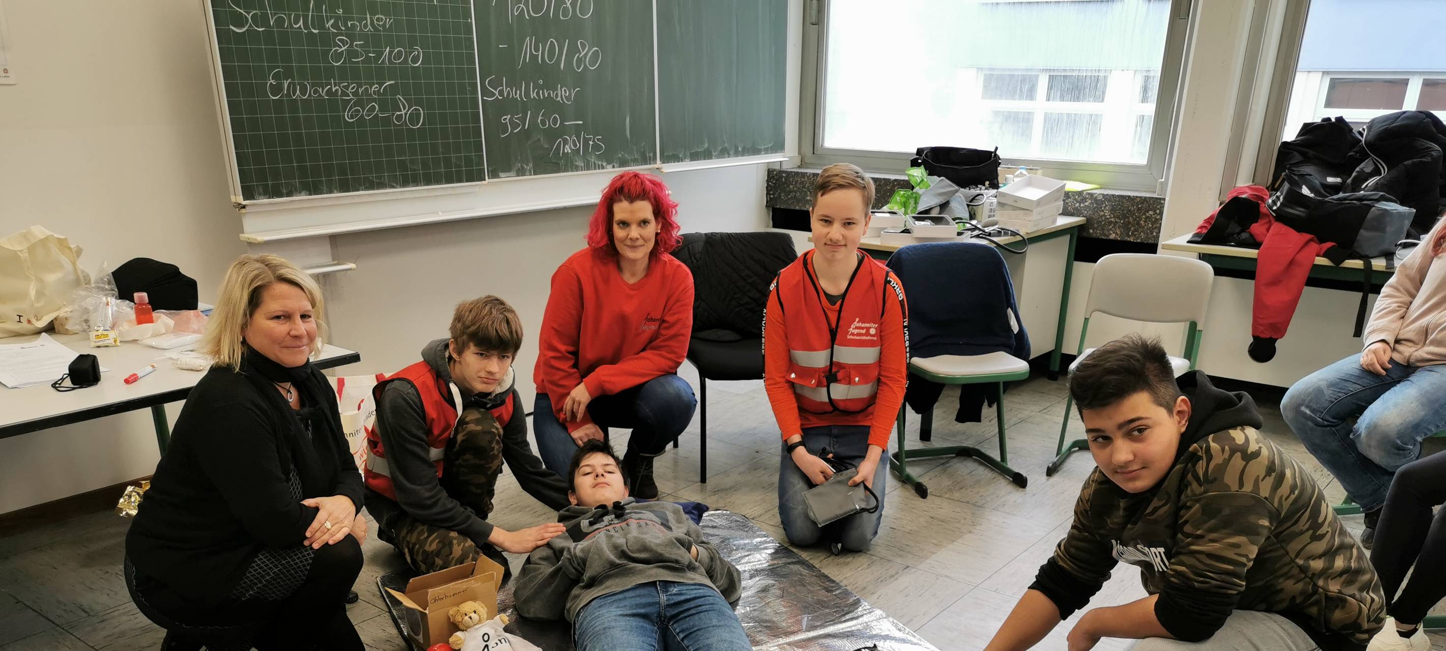 Anderen gekonnt helfen: Ersthelfer für Hundertwasser-Schule