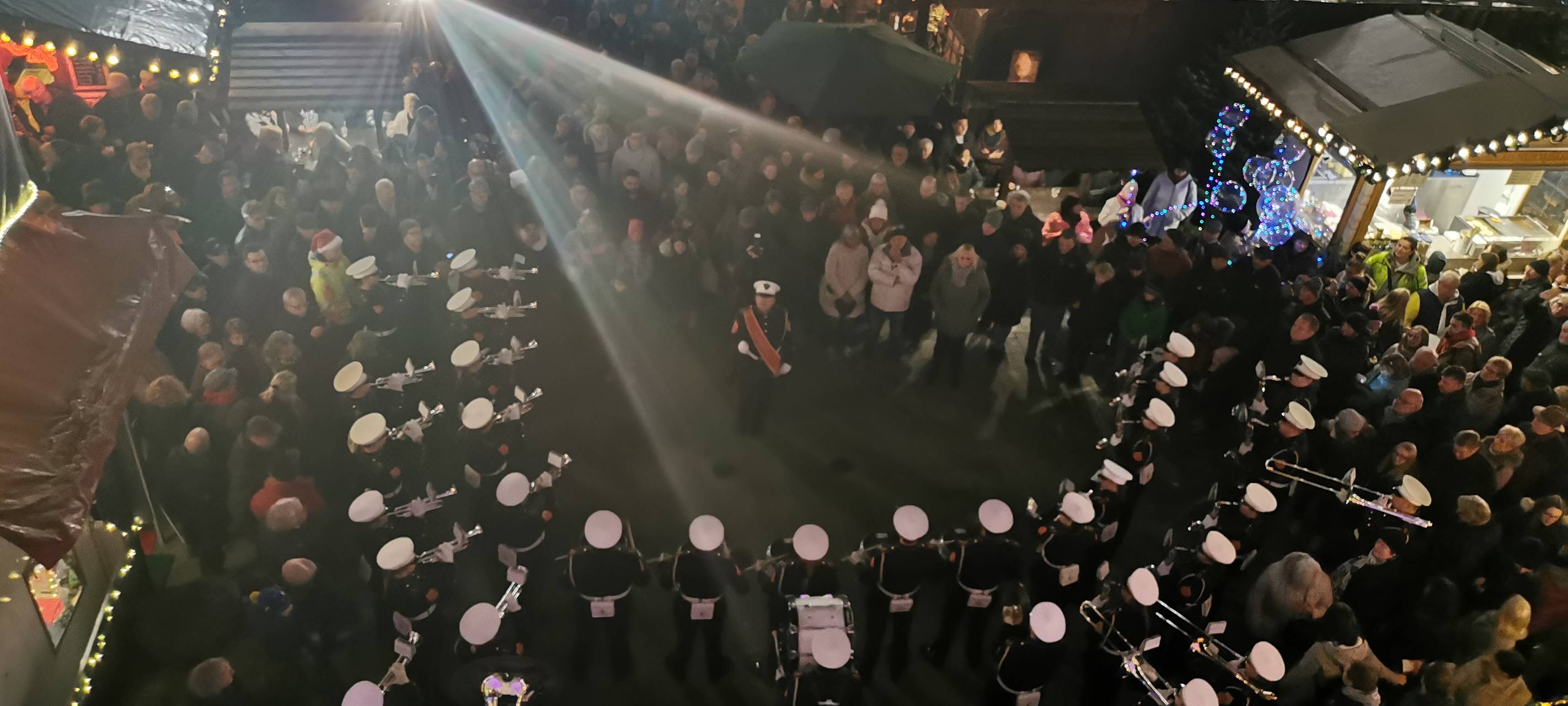 Der Iserlohner Weihnachtsmarkt ist eröffnet