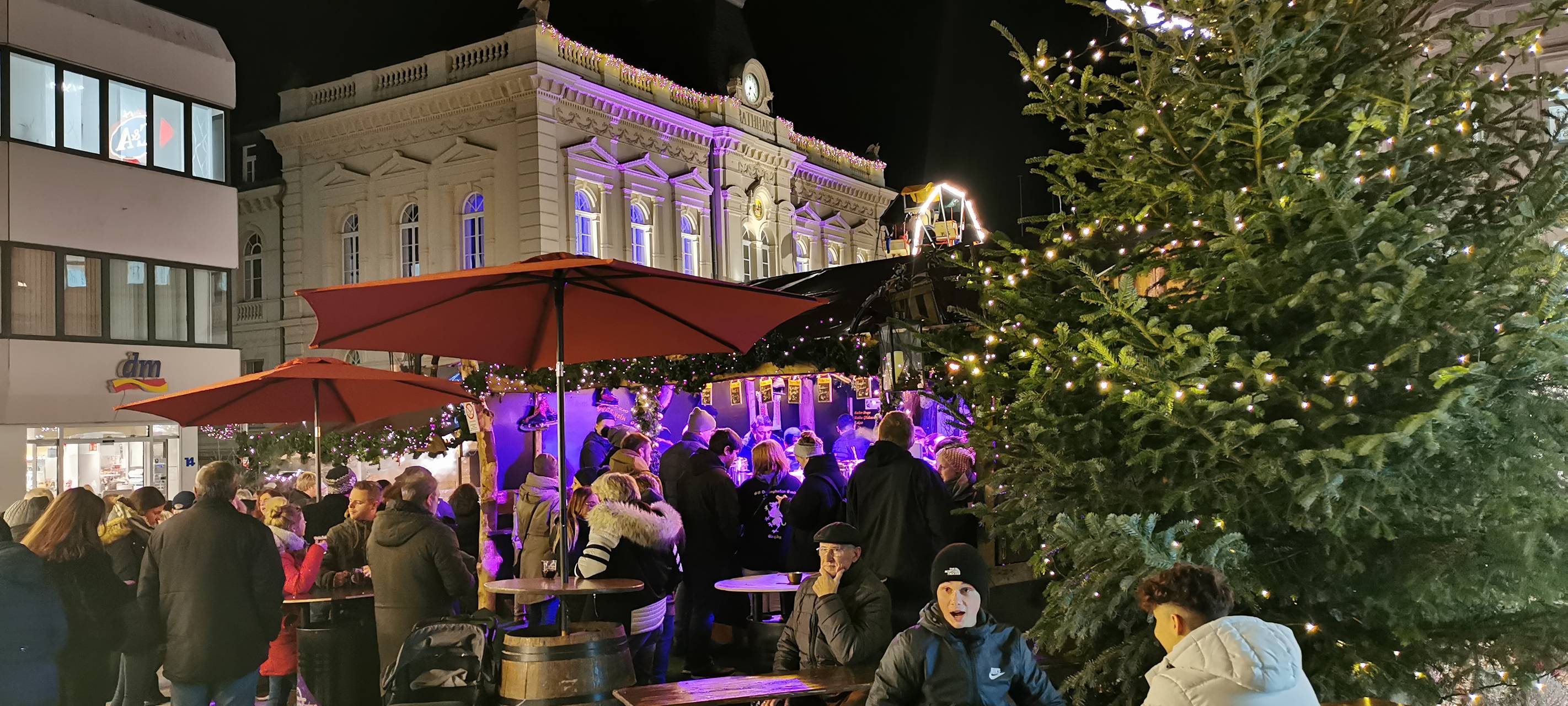 Der Iserlohner Weihnachtsmarkt ist eröffnet