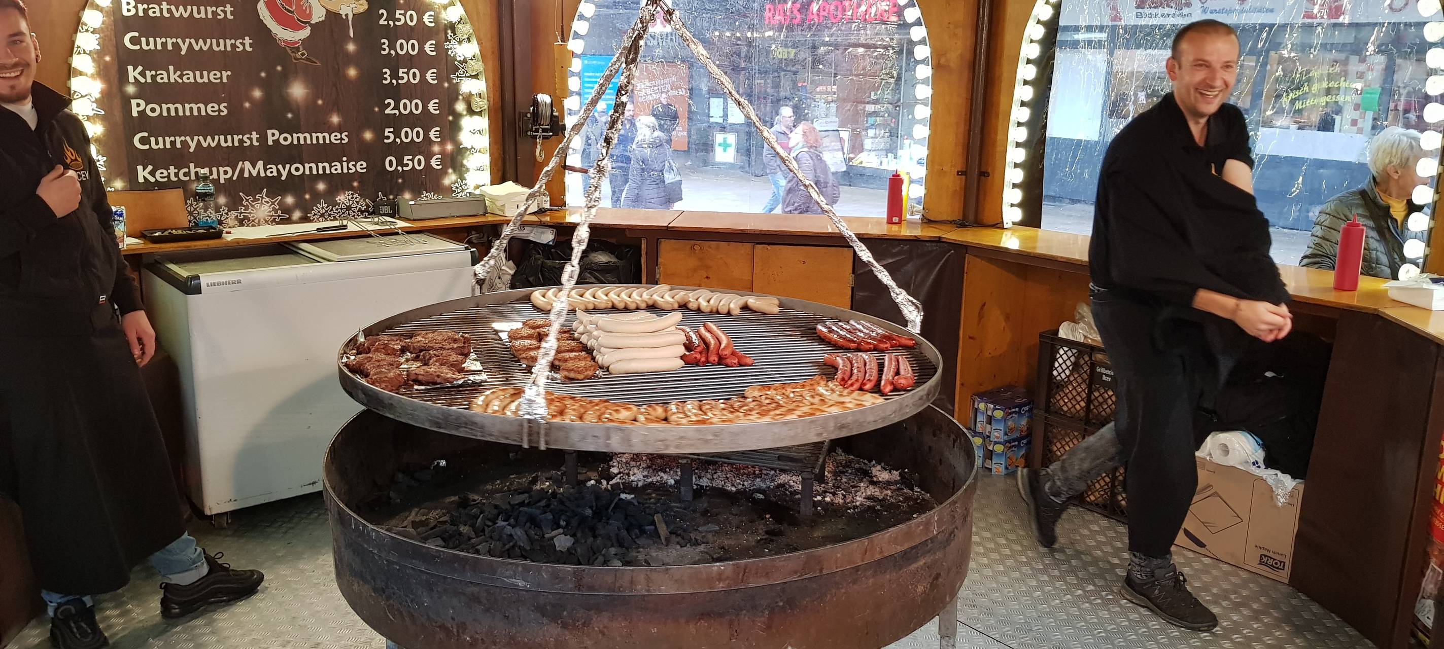 Lüdenscheider Weihnachtsmarkt ist eröffnet