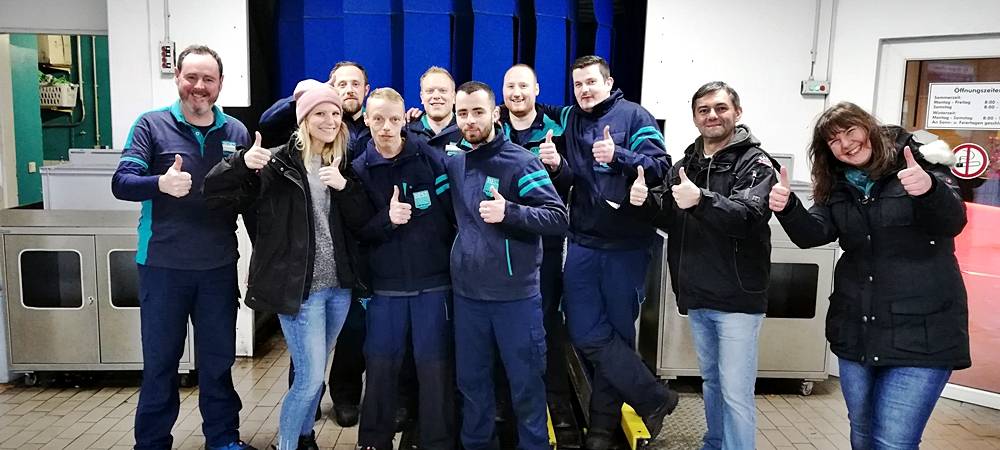 Autos waschen für den guten Zweck - Auch Iserlohn schafft "Glanzleistung"