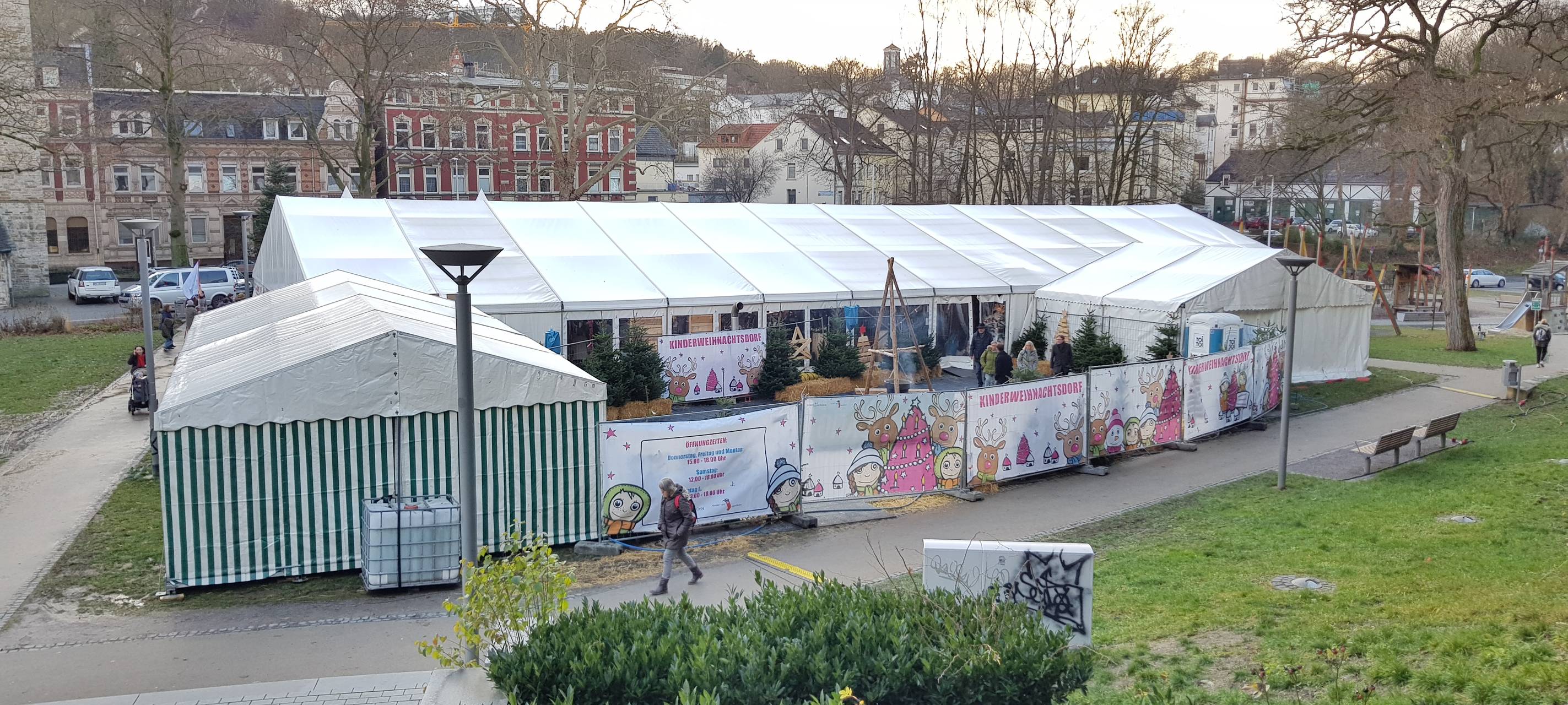 Kinderweihnachtsdorf in Iserlohn eröffnet