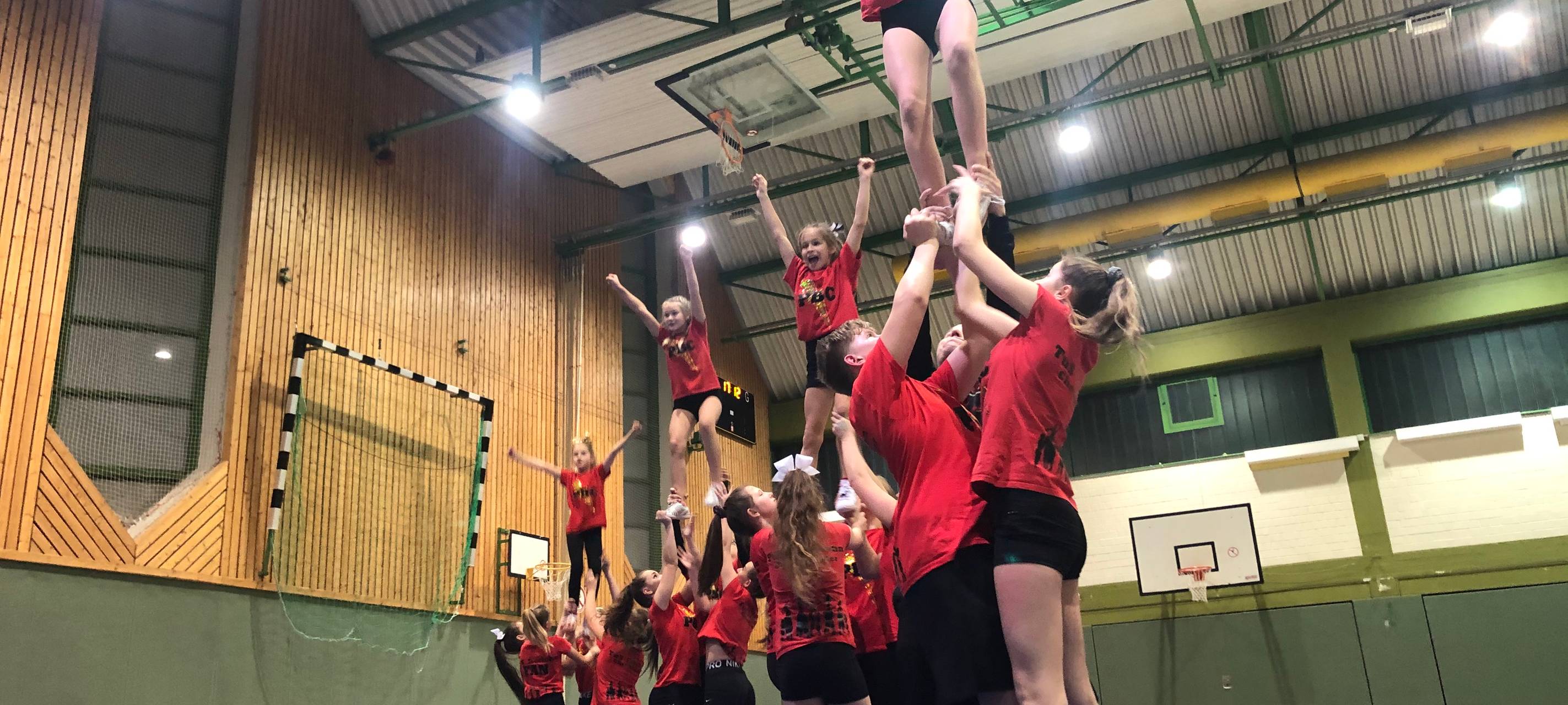 Cheerleader aus Iserlohn wollen zur Deutschen Meisterschaft