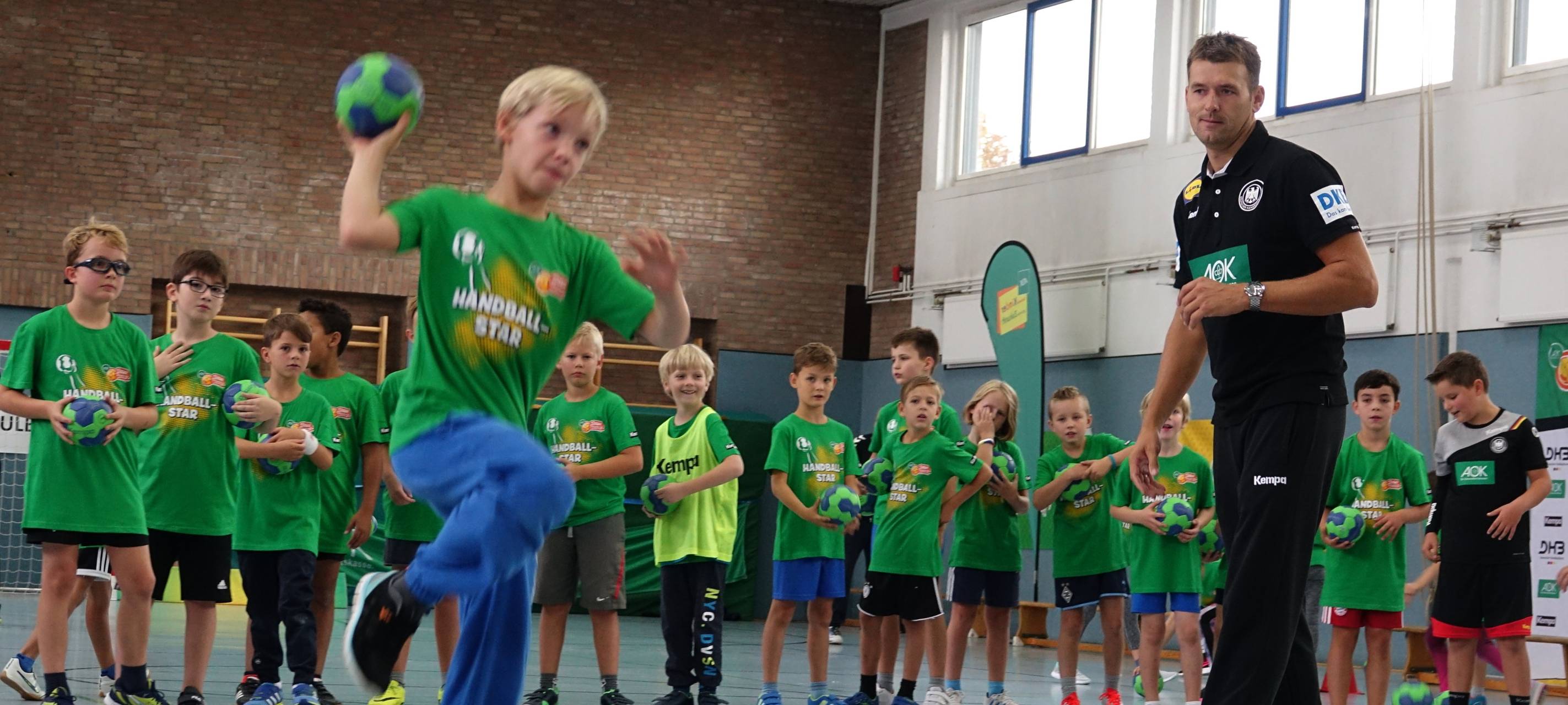 Handballtraining für Grundschulen zu gewinnen!