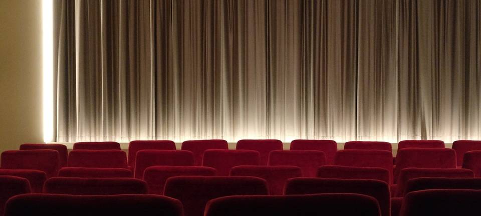 Blockbuster hilft Kinos im MK