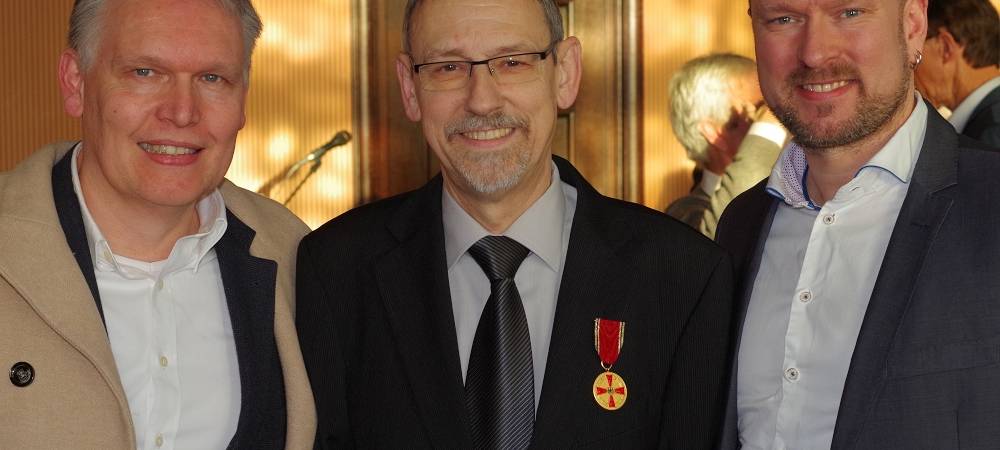 Bundesverdienstkreuz für Radio MK Lauf-Organisator