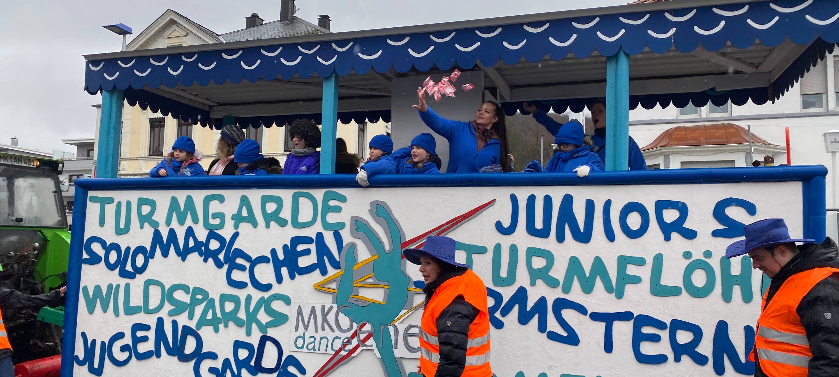 Karneval 2020: Menden tanzt im Regen