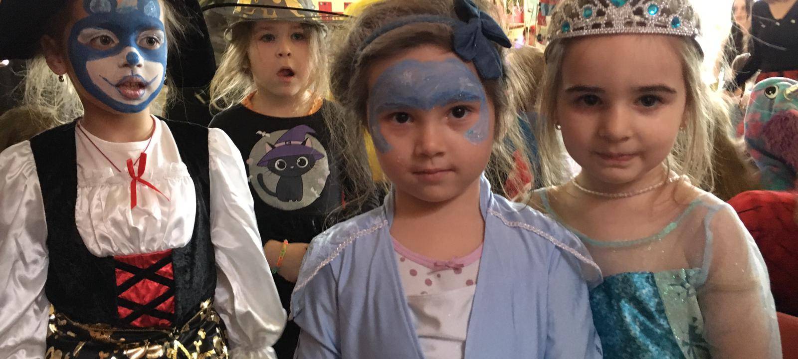 Kinderkarneval in der Kita "Schloss Einstein" in Iserlohn