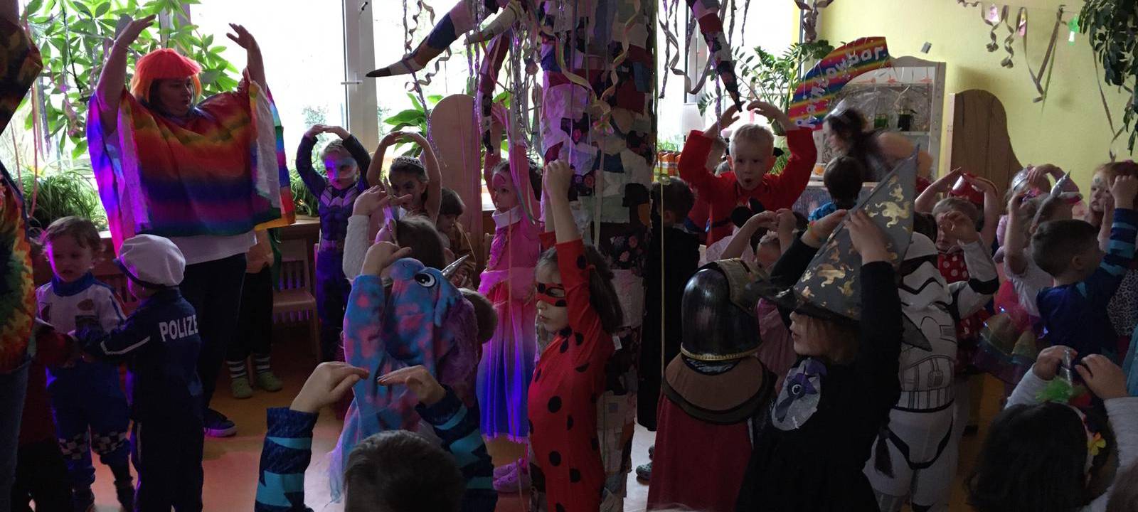 Kinderkarneval in der Kita "Schloss Einstein" in Iserlohn