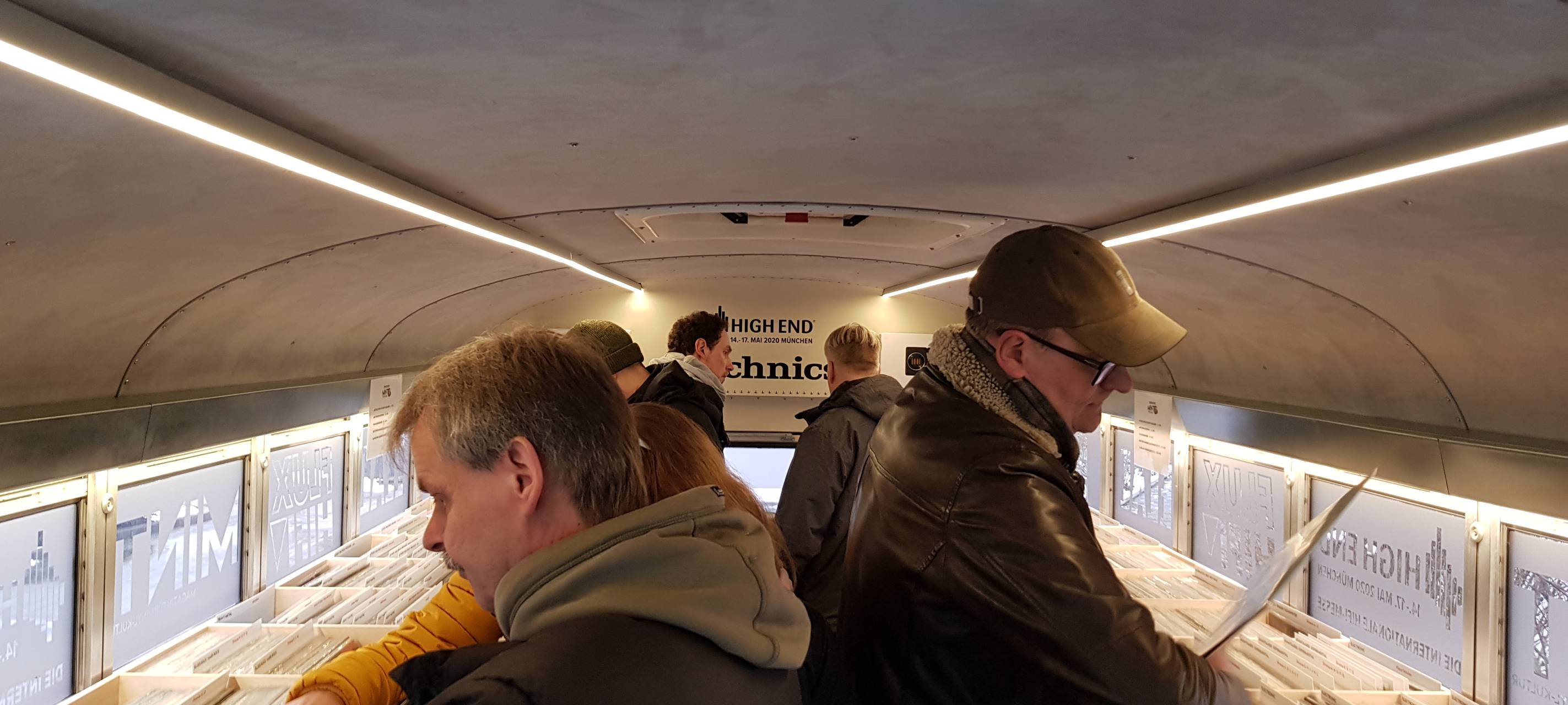 Schallplatten-Bus fährt durch den Märkischen Kreis