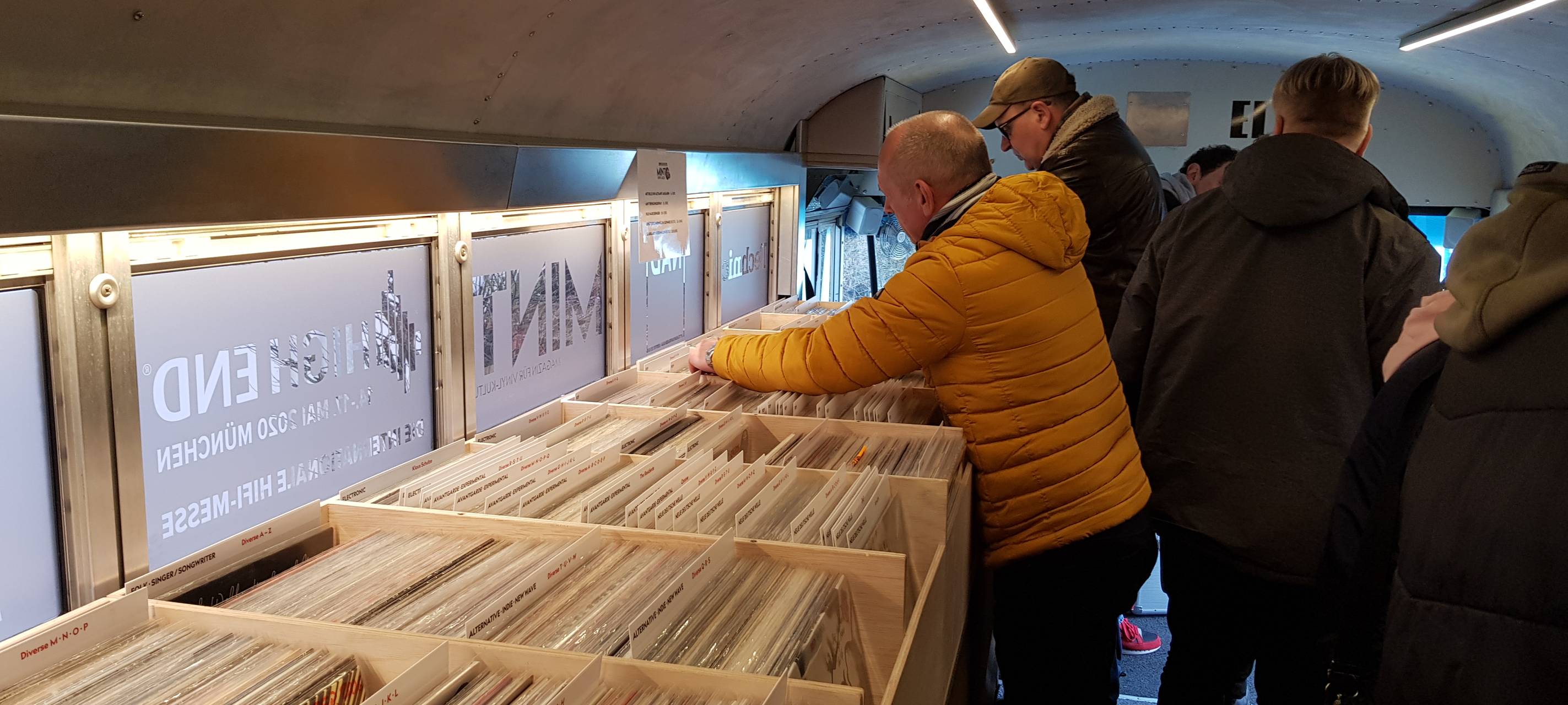 Schallplatten-Bus fährt durch den Märkischen Kreis