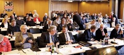 Corona-Virus: Auch Politik betroffen