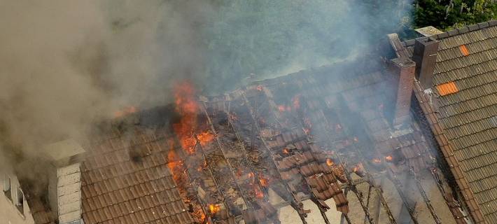 Polizei ermittelt: Dachstuhlbrand in Letmathe