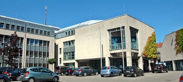 Bitte pünktlich ins Rathaus - Termine nach Zwangspause knapp bemessen