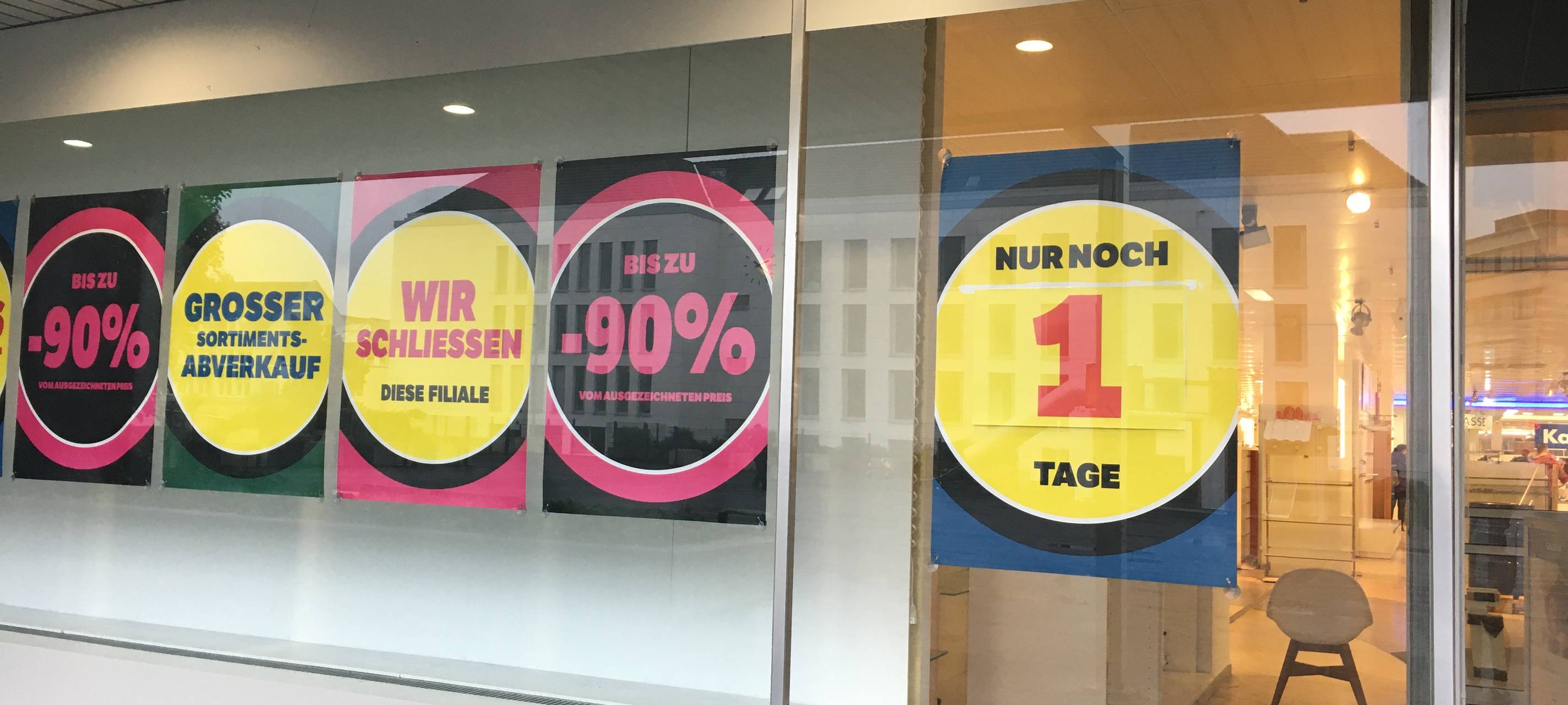 Nach fast 53 Jahren – Karstadts letzter Verkaufstag