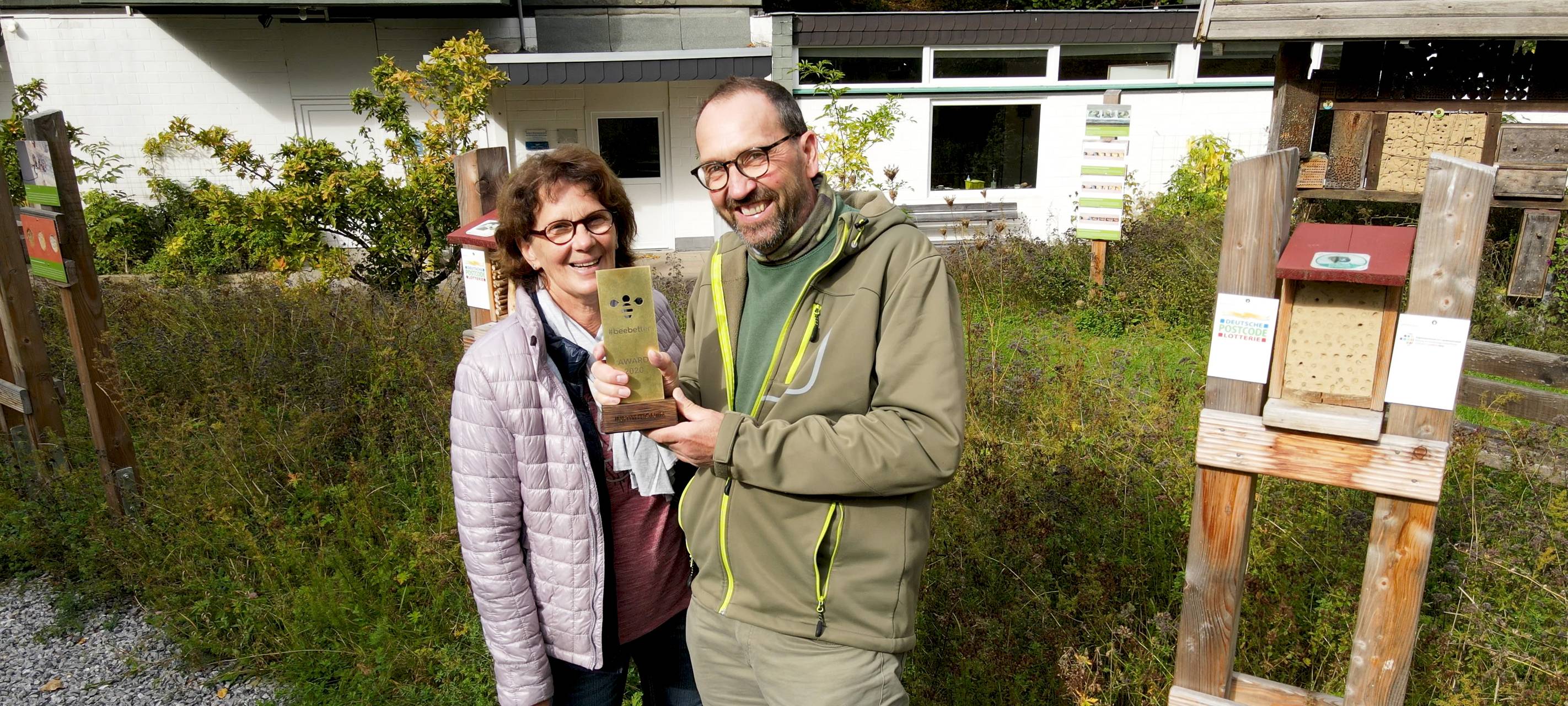 Bienen-Preis für Mendener Naturschützer