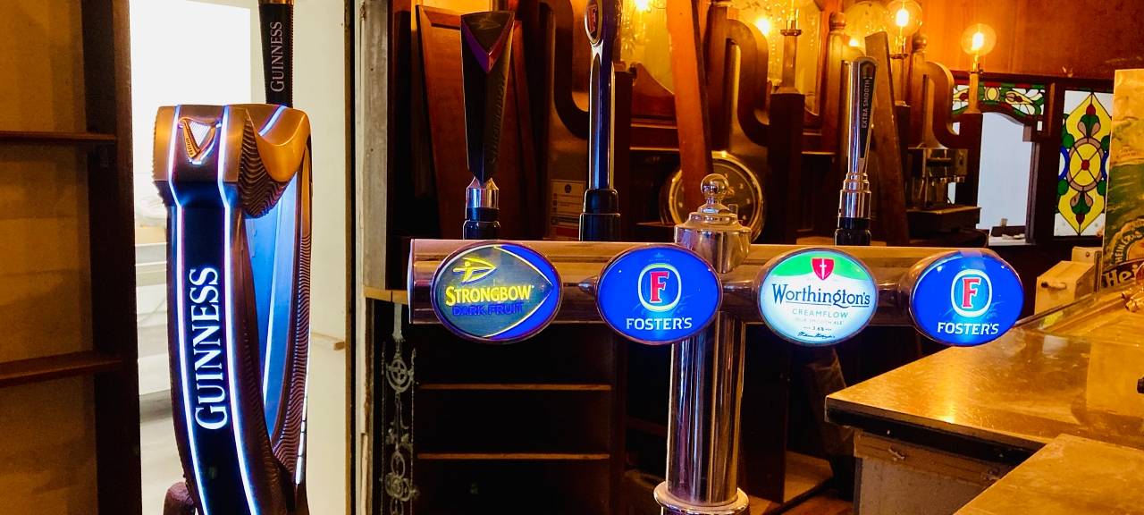 Very British: "The New Crown"