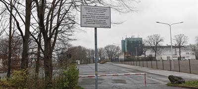 Parkplatz an der Alexanderhöhe ab jetzt mit Schranke