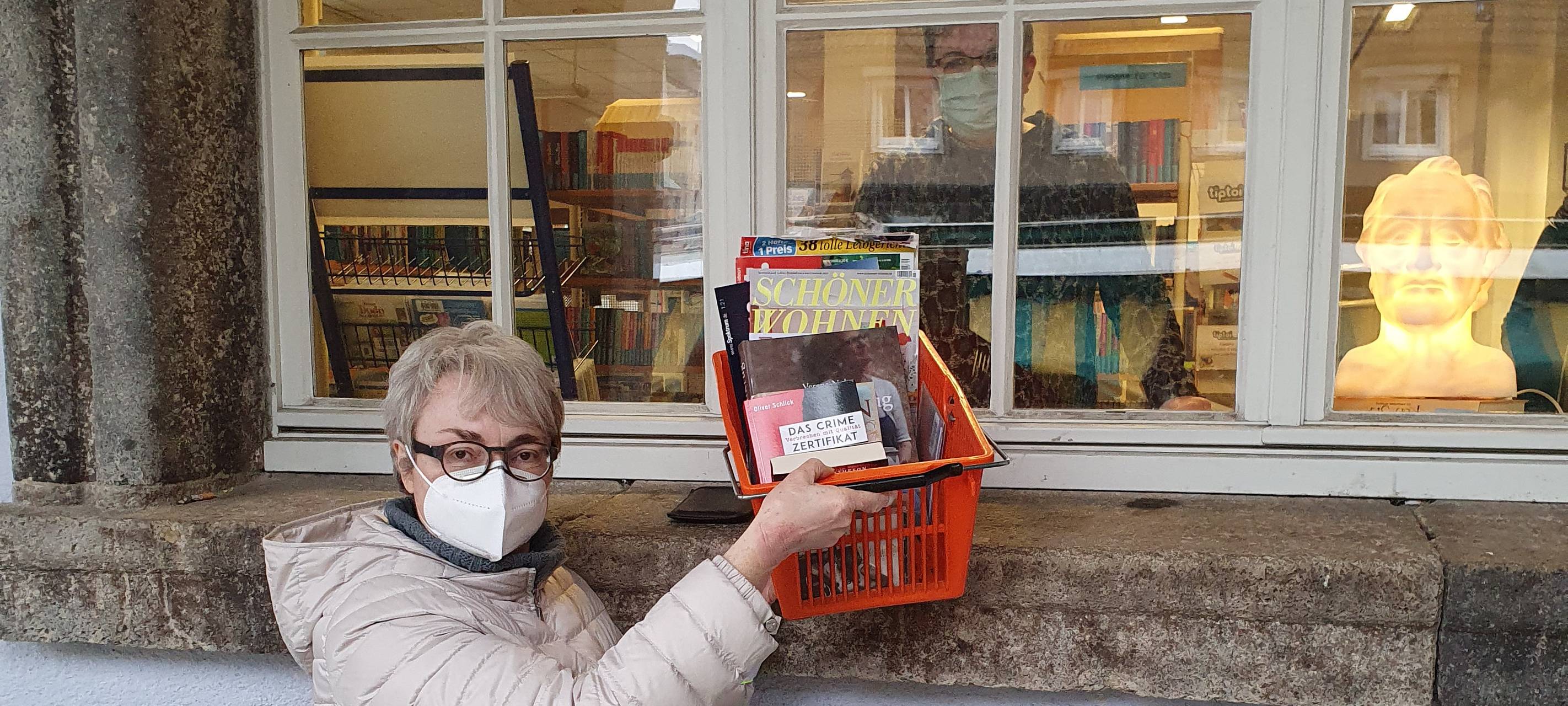 Bücherei am Fenster