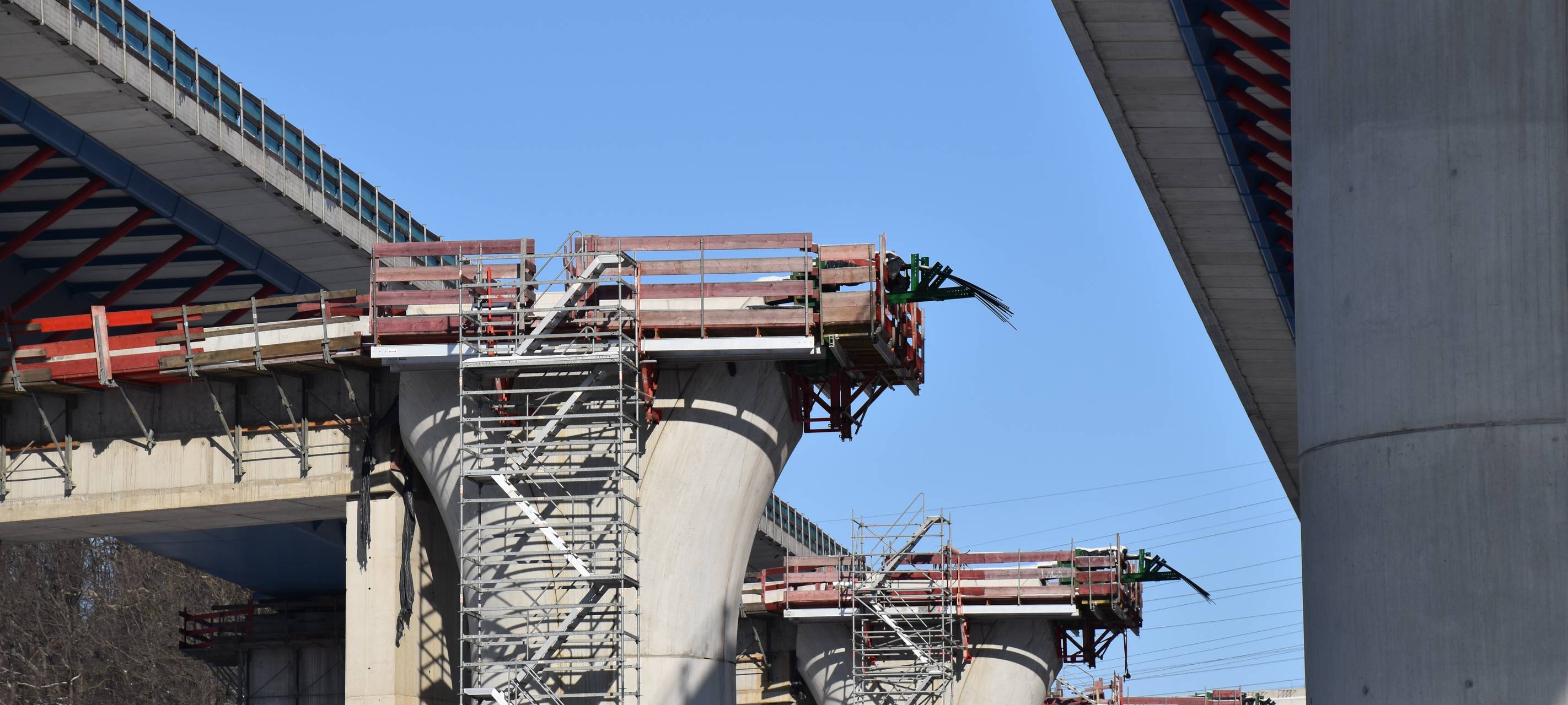 Lennetalbrücke rückt in Endposition