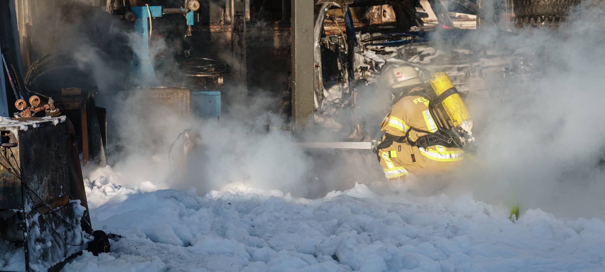 Autobrand am Abend in Menden
