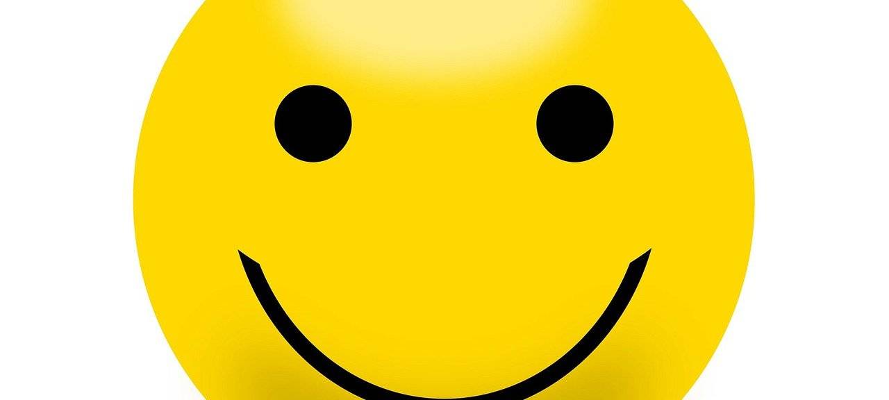 Anlächeln trotz Maske: "Lächel-Button" hilft!