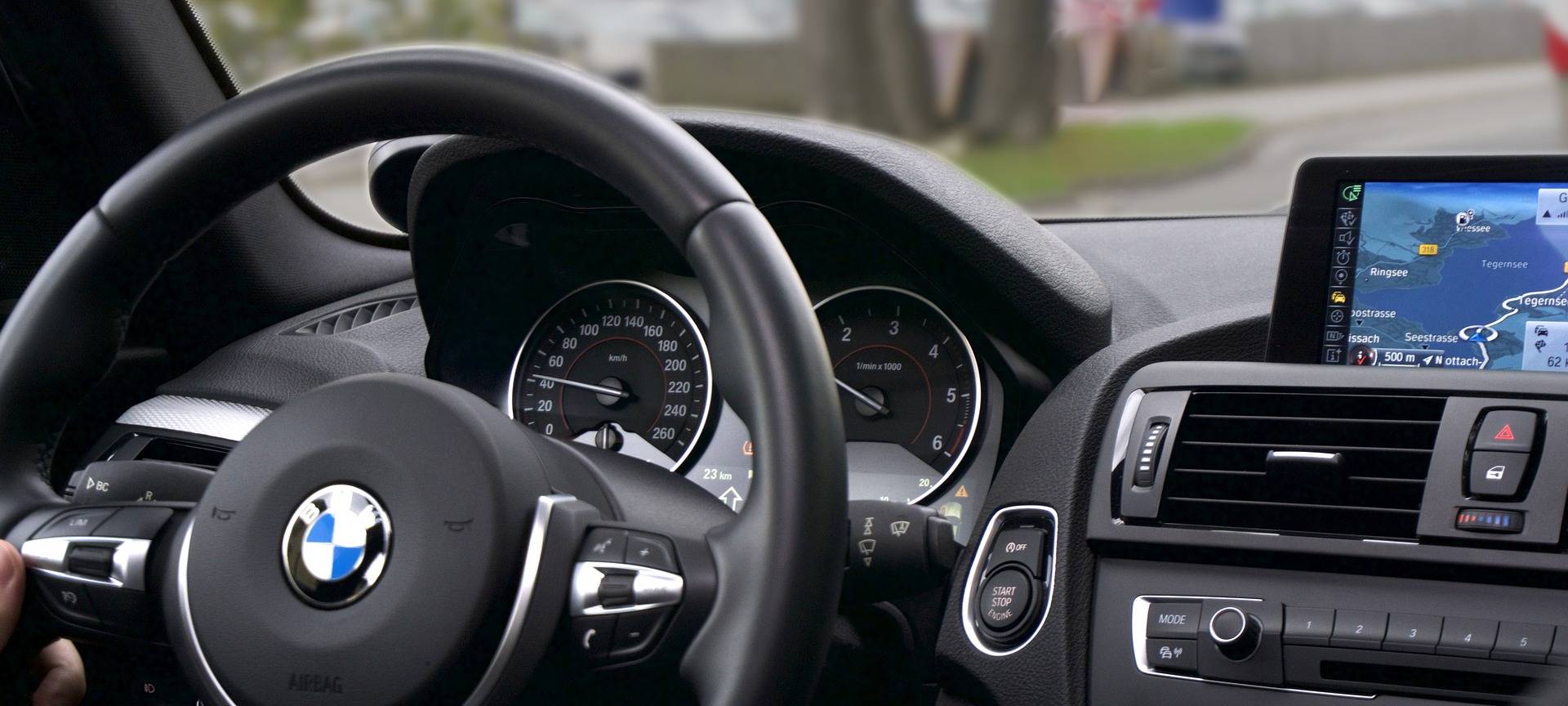 Autoknacker schlachten BMWs aus