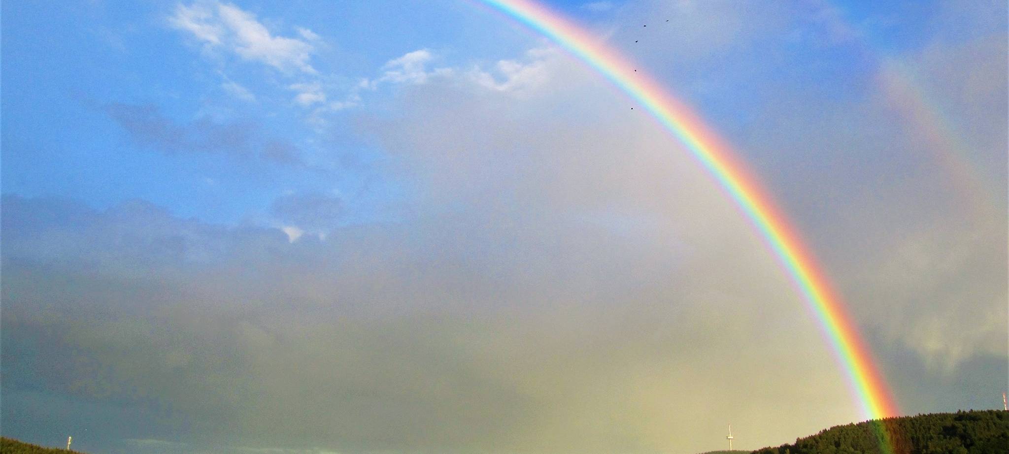 Regenbogen-Wetter im Märkischen Kreis