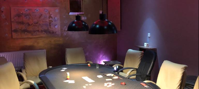 Polizei legt illegale Spielhalle in Werdohl still